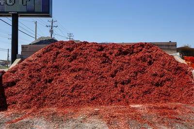 red mulch in bulk