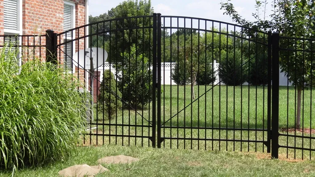Aluminum Gate