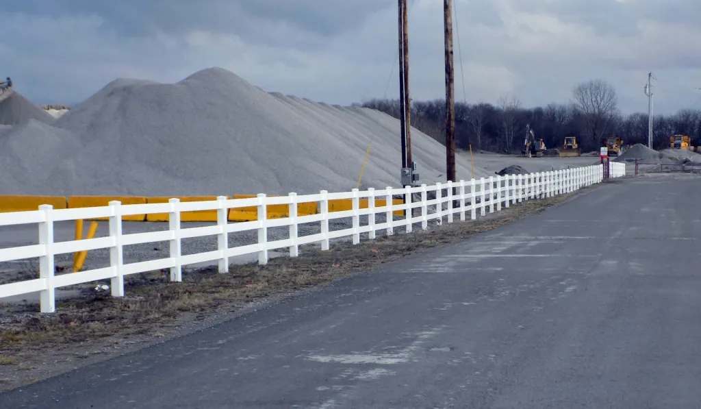 Vinyl Commercial Fence