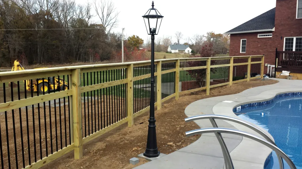 Wood Pool Fence with Aluminum Rail