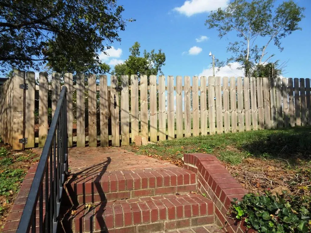 Wooden Picket Fence